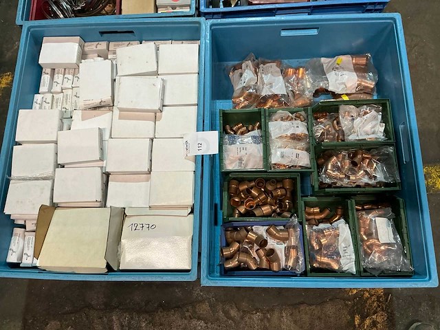 Partij koperen fittingmateriaal - afbeelding 1 van  10