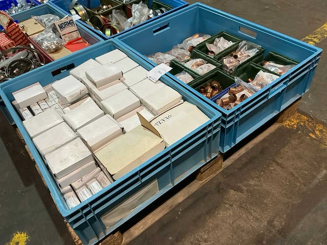 Partij koperen fittingmateriaal - afbeelding 9 van  10