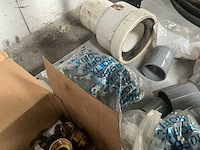 Partij koperen koppelingen en afvoer hulpstukken - afbeelding 7 van  9