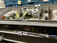 Partij koppelingen, kranen, nipels en klemmen - afbeelding 11 van  18