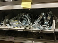 Partij koppelingen, kranen, nipels en klemmen - afbeelding 14 van  18