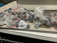 Partij koppelingen, kranen, nipels en klemmen - afbeelding 15 van  18