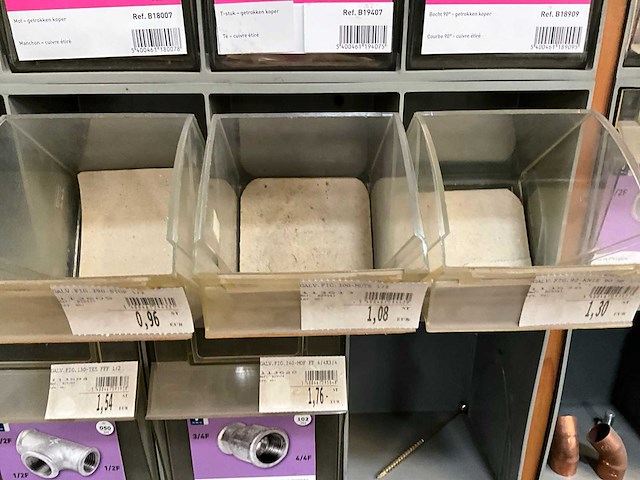 Partij koppelstukken en bevestigingsmaterialen - afbeelding 9 van  54