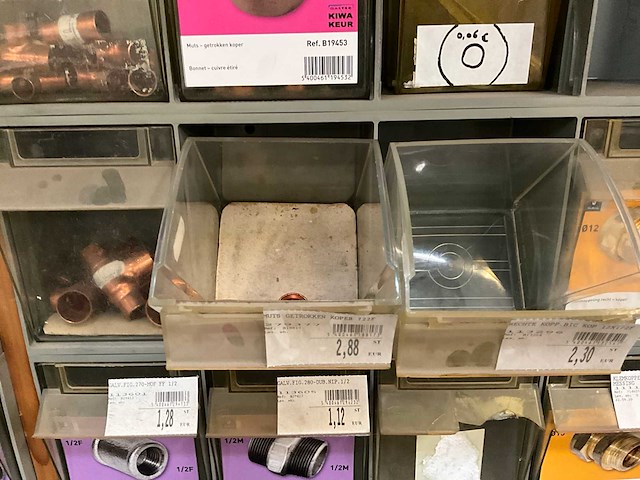 Partij koppelstukken en bevestigingsmaterialen - afbeelding 19 van  54