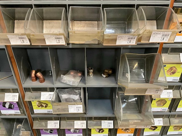 Partij koppelstukken en bevestigingsmaterialen - afbeelding 21 van  54