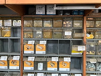Partij koppelstukken en bevestigingsmaterialen - afbeelding 29 van  54