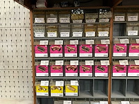 Partij koppelstukken en bevestigingsmaterialen - afbeelding 23 van  54