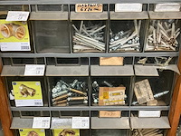 Partij koppelstukken en bevestigingsmaterialen - afbeelding 42 van  54