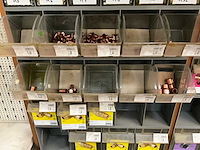 Partij koppelstukken en bevestigingsmaterialen - afbeelding 34 van  54