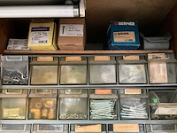Partij koppelstukken en bevestigingsmaterialen - afbeelding 46 van  54