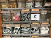 Partij koppelstukken en bevestigingsmaterialen - afbeelding 47 van  54