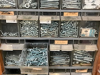 Partij koppelstukken en bevestigingsmaterialen - afbeelding 48 van  54