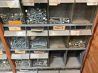 Partij koppelstukken en bevestigingsmaterialen - afbeelding 49 van  54