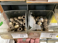 Partij koppelstukken en bevestigingsmaterialen - afbeelding 45 van  54