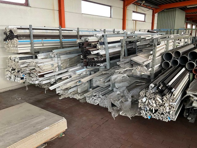 Partij kozijnprofielen - afbeelding 1 van  12