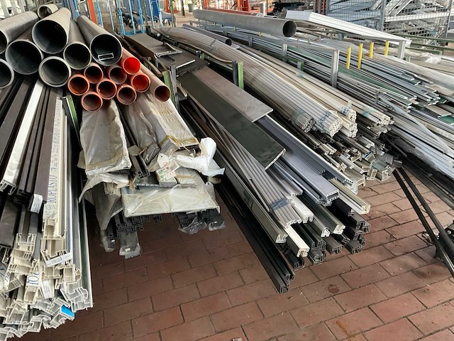 Partij kozijnprofielen - afbeelding 12 van  12