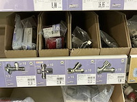Partij kraanwerk en installatietoebehoren - afbeelding 2 van  25