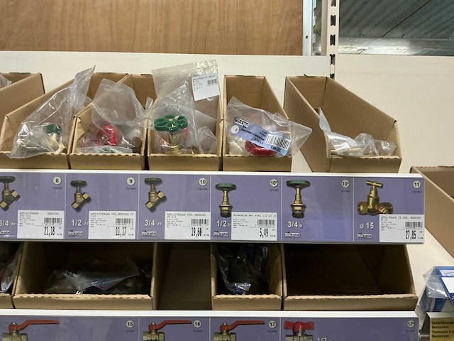 Partij kraanwerk en installatietoebehoren - afbeelding 8 van  25