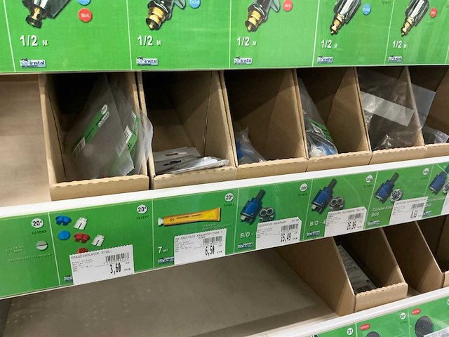 Partij kraanwerk en installatietoebehoren - afbeelding 19 van  25