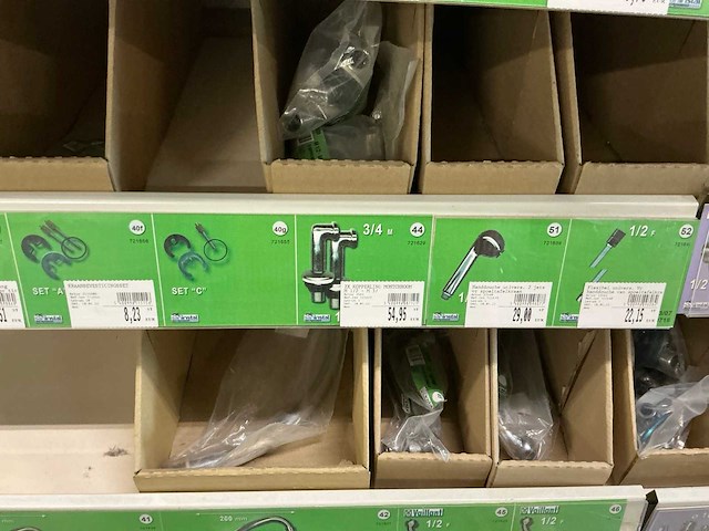 Partij kraanwerk en installatietoebehoren - afbeelding 23 van  25