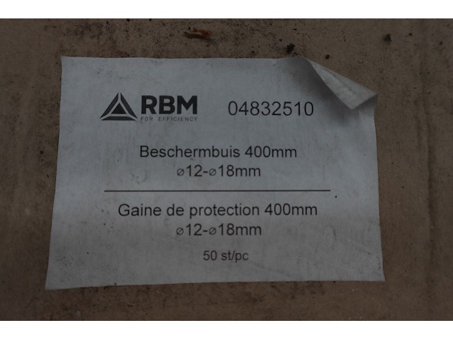 Partij kunststof beschermbuisjes + pallet kunststof klemmen - afbeelding 5 van  8