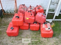 Partij kunststof brandstoftanks