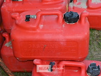 Partij kunststof brandstoftanks - afbeelding 2 van  5