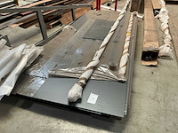 Partij kunststof plaatrestanten - afbeelding 1 van  4