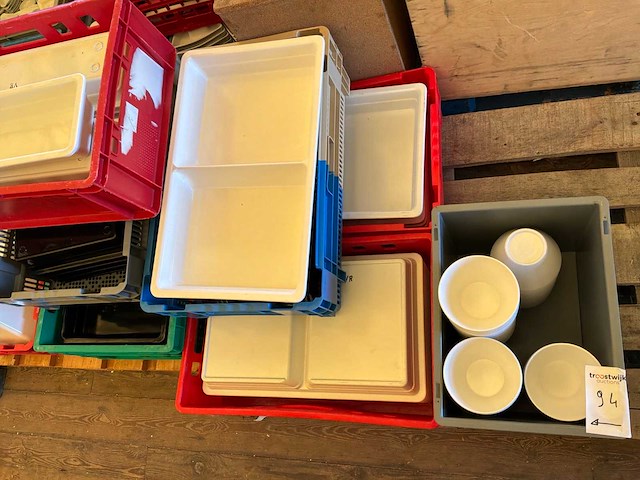 Partij kunststof schalen en kommen - afbeelding 2 van  10