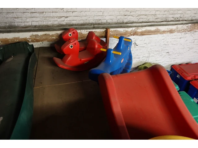 Partij kunststof speelgoed/speeltuin - afbeelding 2 van  6