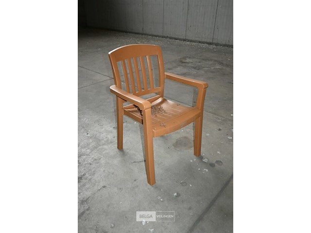 Partij kunststof tuinstoelen - afbeelding 2 van  5
