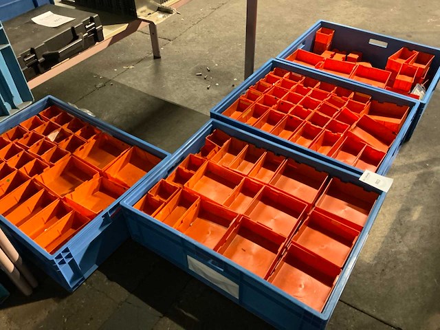 Partij kunststof voorraadbakjes - afbeelding 1 van  5