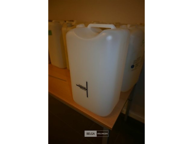 Partij kunststof waterbidons - afbeelding 4 van  5