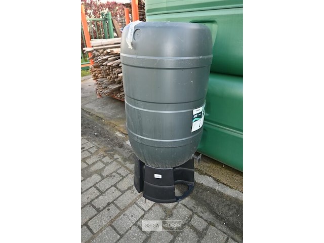 Partij kunststof watervaten - afbeelding 6 van  8