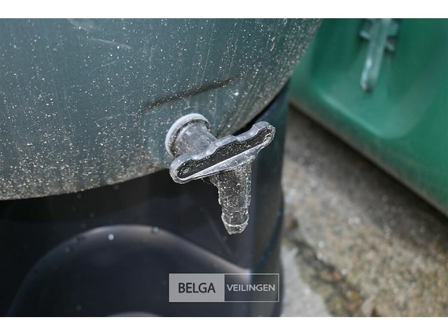 Partij kunststof watervaten - afbeelding 7 van  8