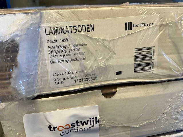 Partij laminaat en plafondpanelen - afbeelding 1 van  7