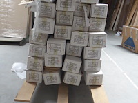 Partij laminaat/parket + lijm - afbeelding 1 van  7