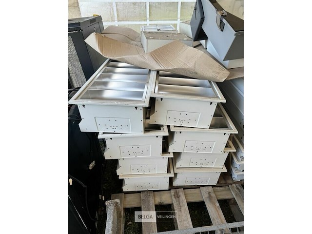 Partij lamparmaturen + breedstraler - afbeelding 7 van  7