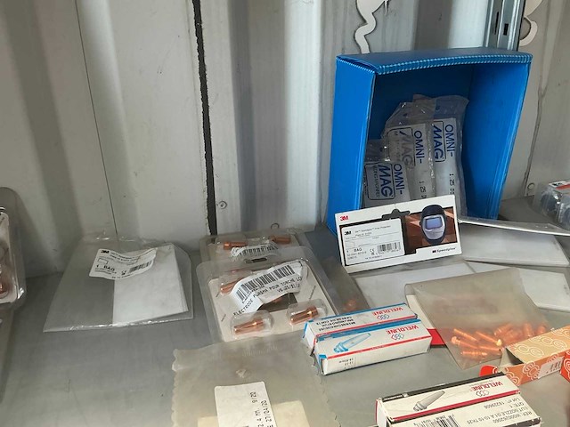 Partij lasaccessoires - afbeelding 2 van  2