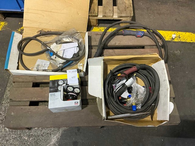 Partij lastoebehoren - afbeelding 1 van  5