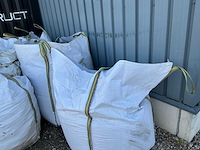 Partij lavakorrels - afbeelding 2 van  4