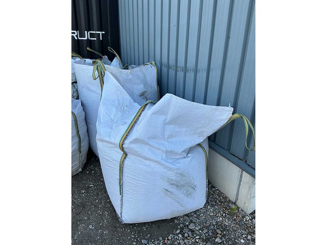 Partij lavakorrels - afbeelding 3 van  4