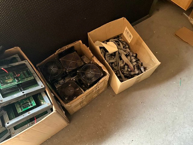 Partij led panelen en toebehoren - afbeelding 15 van  27