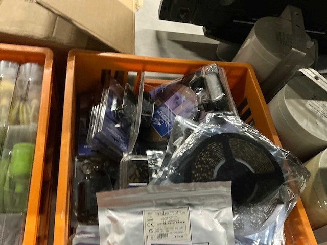 Partij ledstrips en accessoires - afbeelding 3 van  3