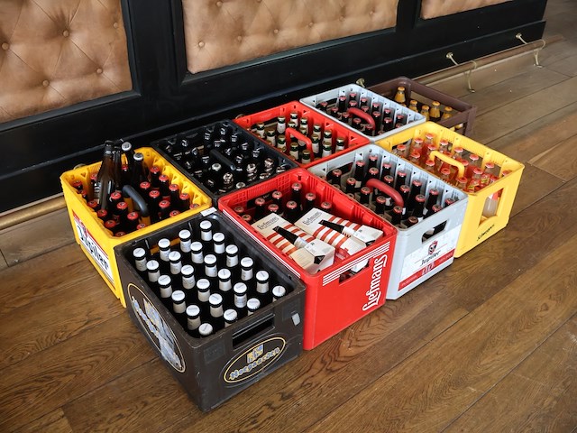 Partij leeggoed - afbeelding 1 van  8