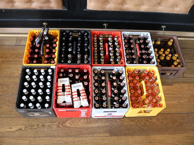 Partij leeggoed - afbeelding 2 van  8