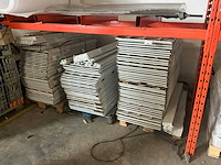 Partij legborden voor winkelstelling - afbeelding 1 van  4