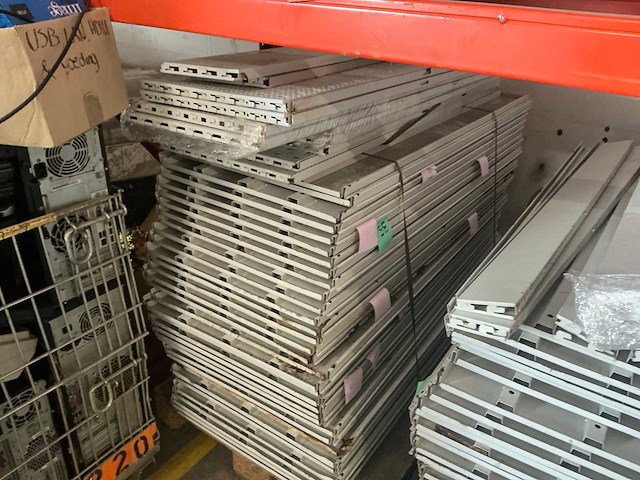 Partij legborden voor winkelstelling - afbeelding 2 van  4