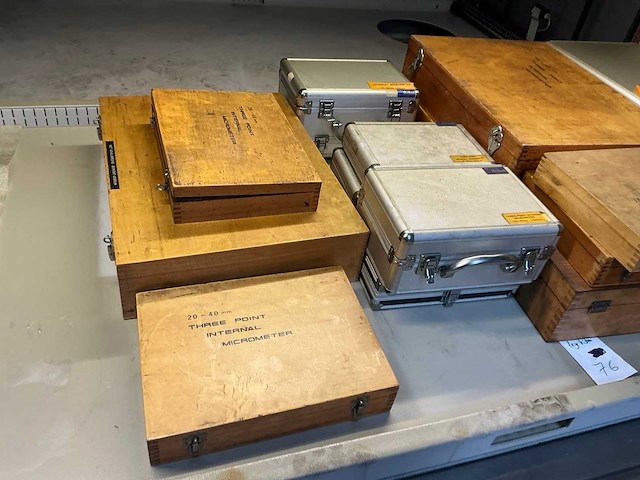 Partij lege houten kisten en gereedschapskoffers - afbeelding 2 van  6