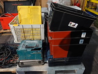 Partij lege werkkoffers & grijpbakken - afbeelding 1 van  4